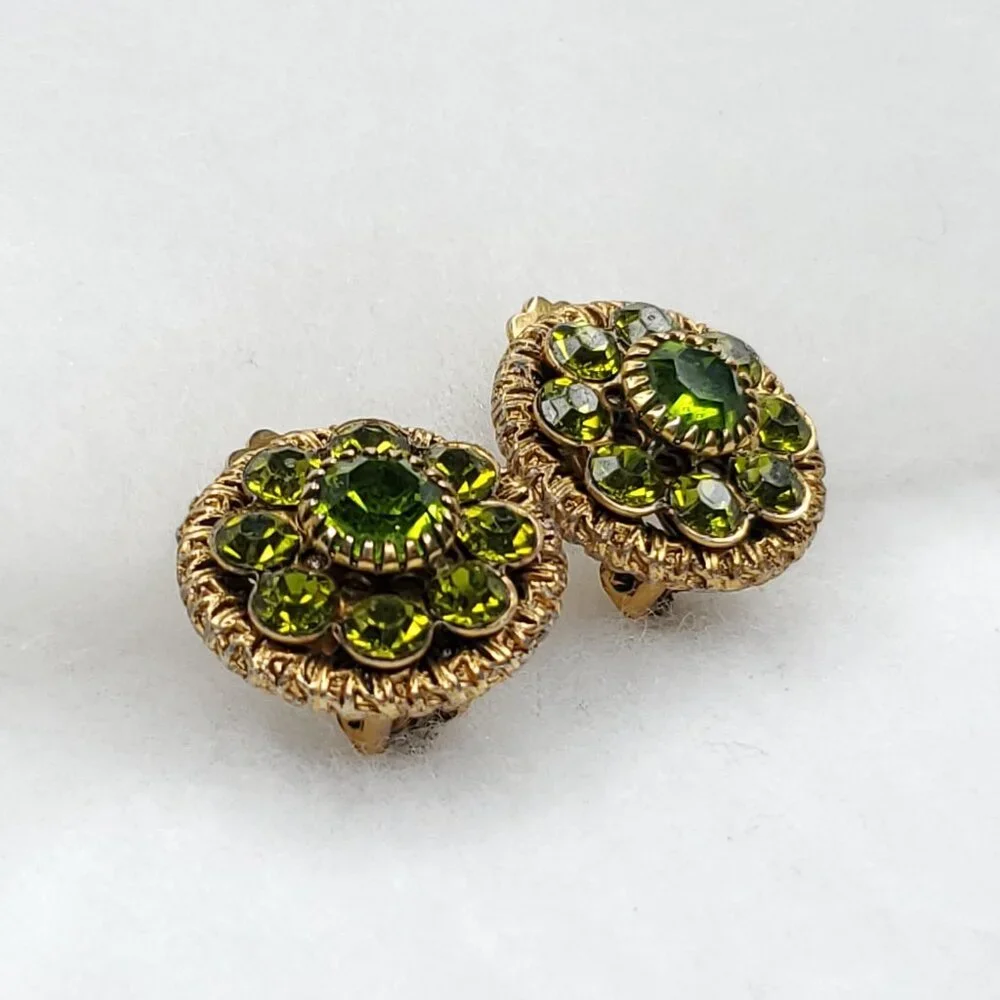 Vintage Rhinestone Earrings Green Gold Tone Round Clip On 7/8